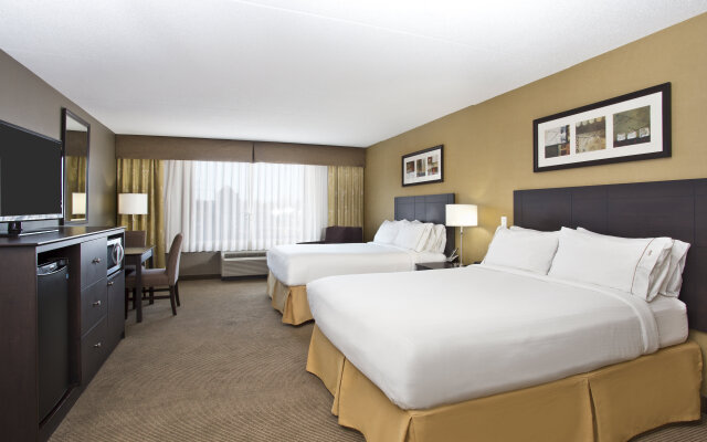 Holiday Inn Express & Suites Kingston Central by IHG