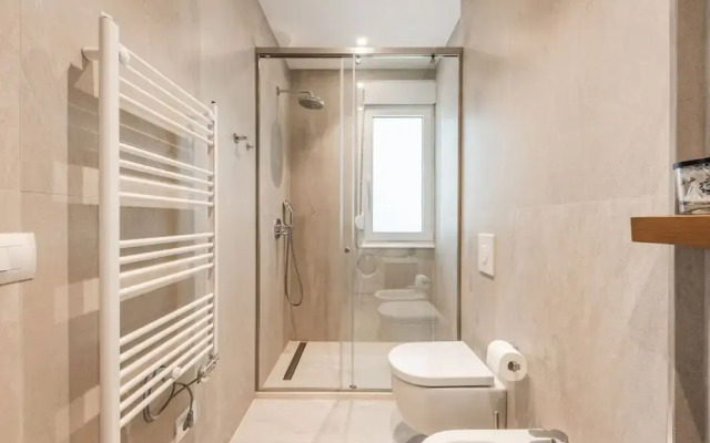 Luxury Seaview Apartment Free Parking