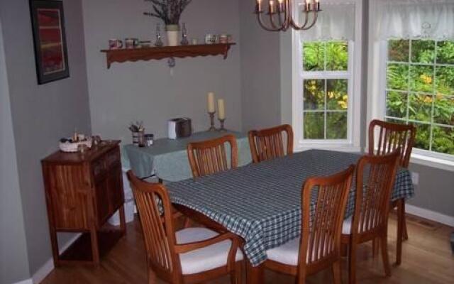 The Country Cedar Inn