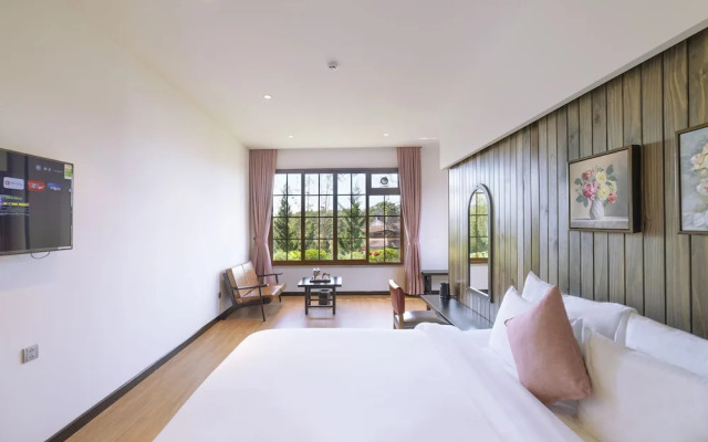 Brick House Dalat Hotel