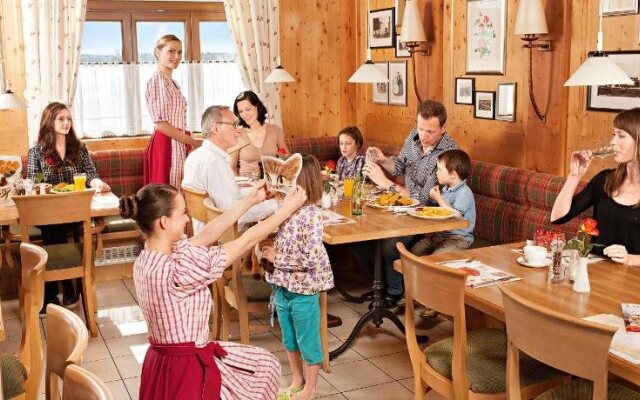 Landzeit Autobahn-Restaurant & Motor-Hotel St.Valentin