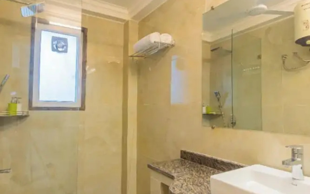 Palm Retreat 1BHK Pool & Field Views