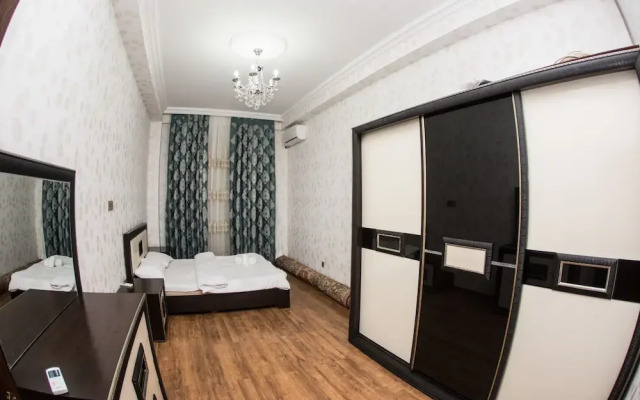 Bakuvi Tourist Apartment B101