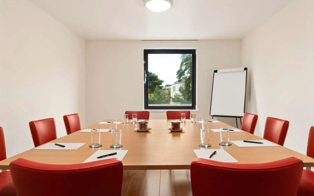 Holiday Inn Bournemouth by IHG