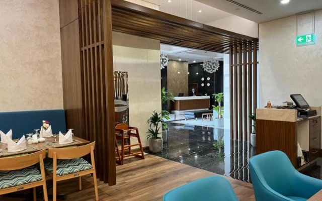 Top Ayla Ibri Hotel And Mall