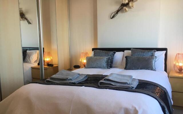 Sail view apartment