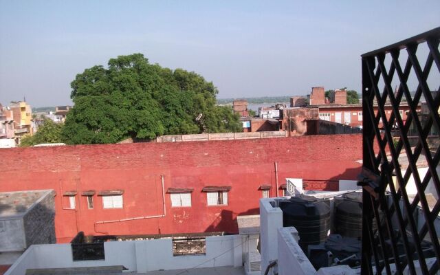 Shree Hare Rama Hare Krishna Hotel