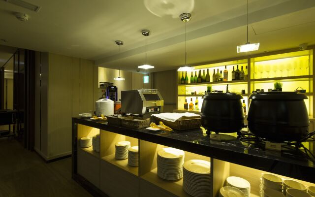 Olah Poshtel Taichung Wenxin
