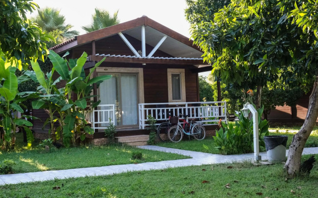 Apella Hotel