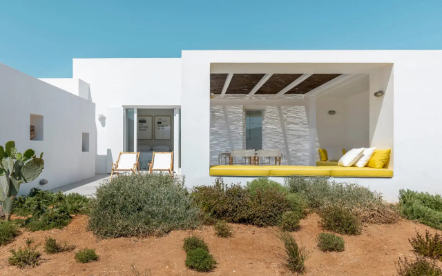 TWWO Antiparos