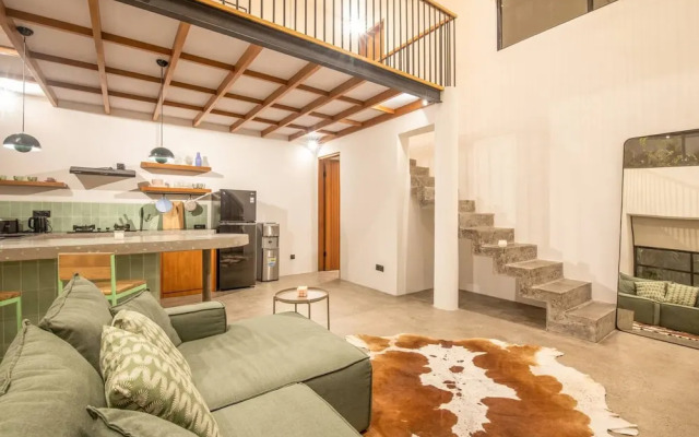 ULU Folie 1BR Loft in Pecatu