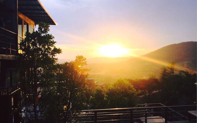 Khao Kho Bay Bay Resort