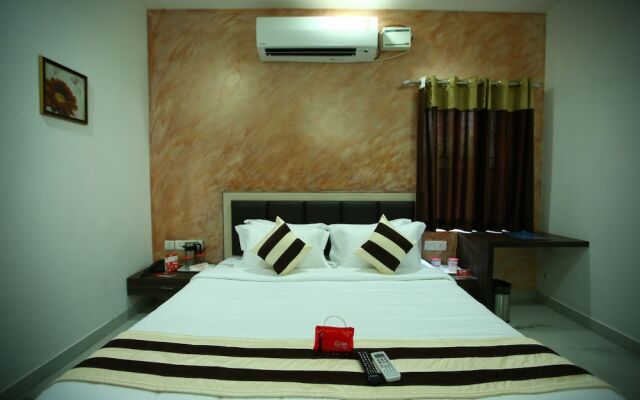 OYO 2282 Apartment Velachery