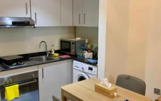 Montrell by Azizi - 5 mins from the Festival Plaza Mall and 12 mins from Dubai Marina