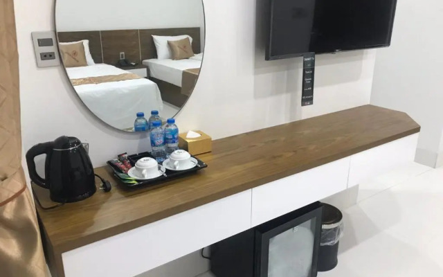 Starway Hotel