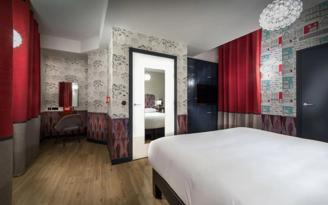 Hôtel Crayon Rouge