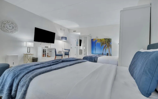 Sunset Suite - Private Balcony Gym Pool