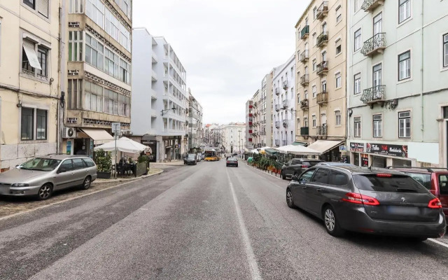 Vita Portucale ! Lisbon Design Apartment with Terrace