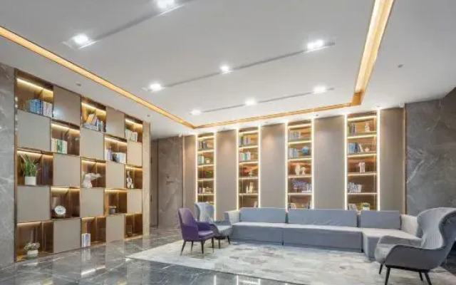 Lavande Hotel (Jinan Shiji Avenue Aotelaisi)