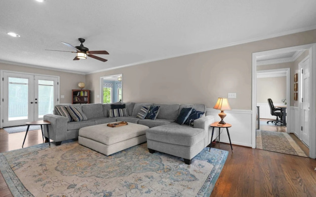 Southern Sunshine Retreat