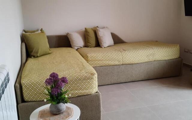 Vesuvius' Lovely Inn