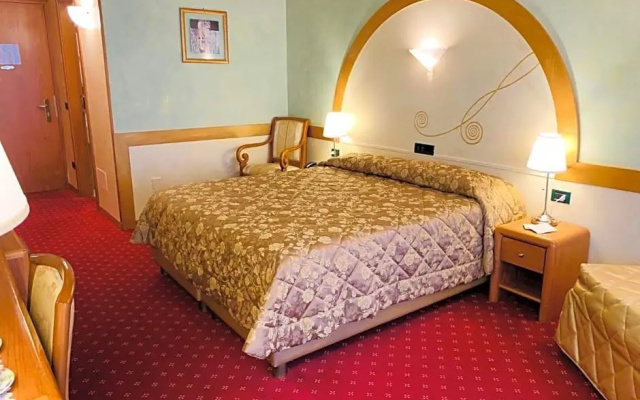 Hotel Aquila DOro