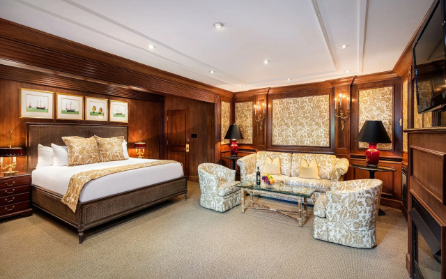 Pine Inn