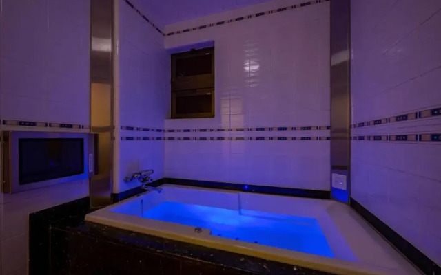 Hotel Mobilia - Adults Only