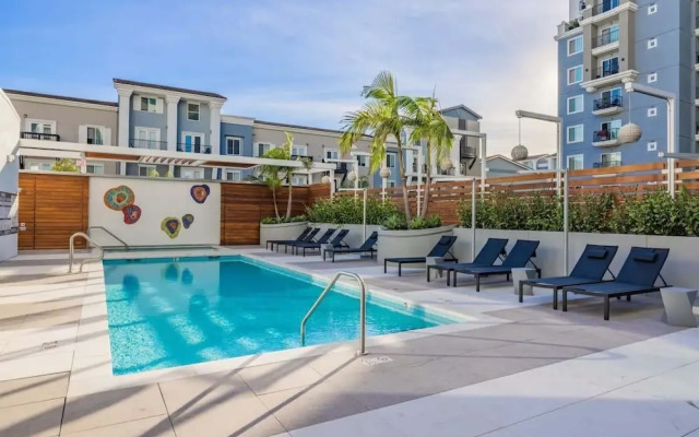 @ Marbella Lane - Luxurious 3BR Penthouse