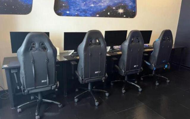 Xiate'er Theme Hotel