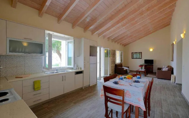 Villa Hara in Paxi With 2 Bedrooms and 2 Bathrooms
