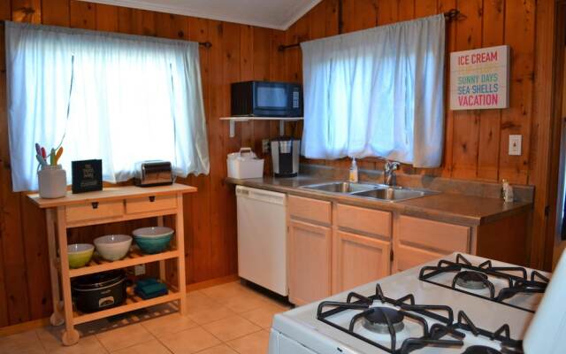 131 4th Ave Unit B