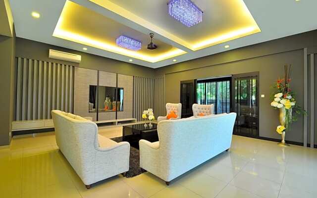 Violet Luxury Service Villa