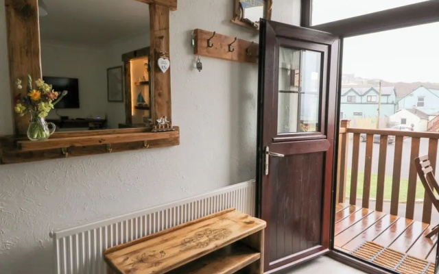 5 The Coach House