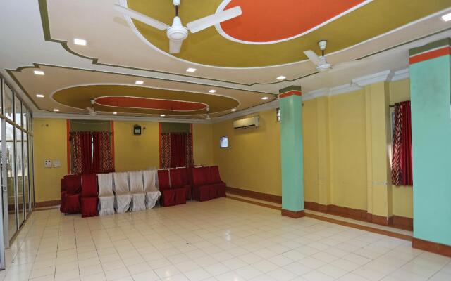 OYO 24860 Hotel Shiva International