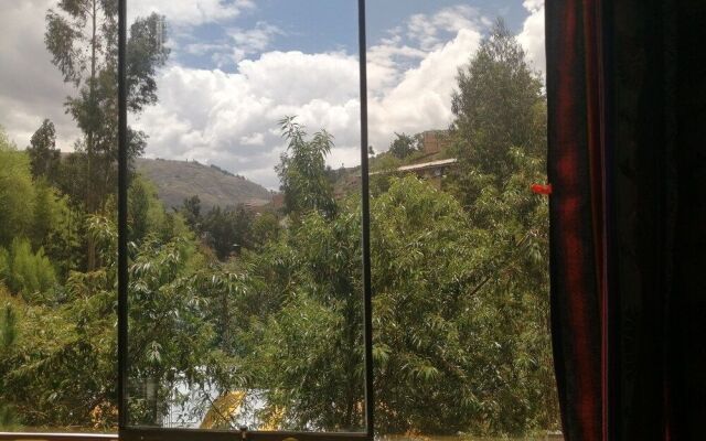 Shumak Alpamayo Hostal Huaraz