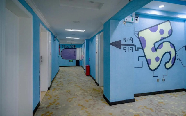 Mengyoung Hotel (Kunming Vientiane City Dongjiao Road Subway Station)