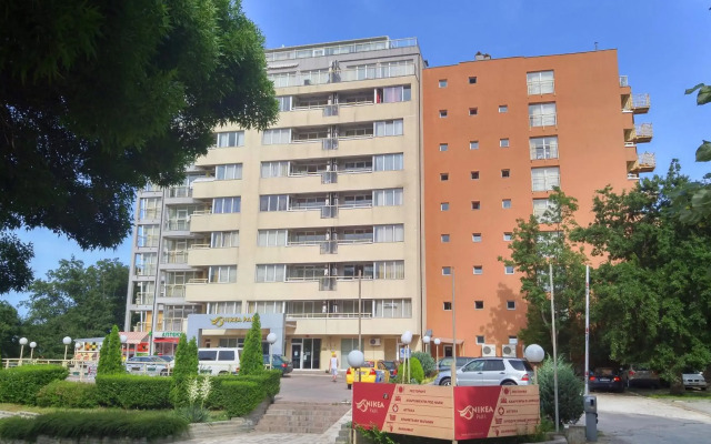 Nikea Park Hotel