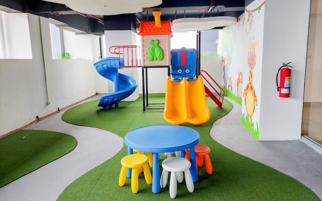 Cozy And Homey Studio At Bintaro Embarcadero Apartment