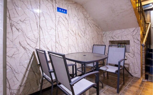 Poong Gyeong Hostel