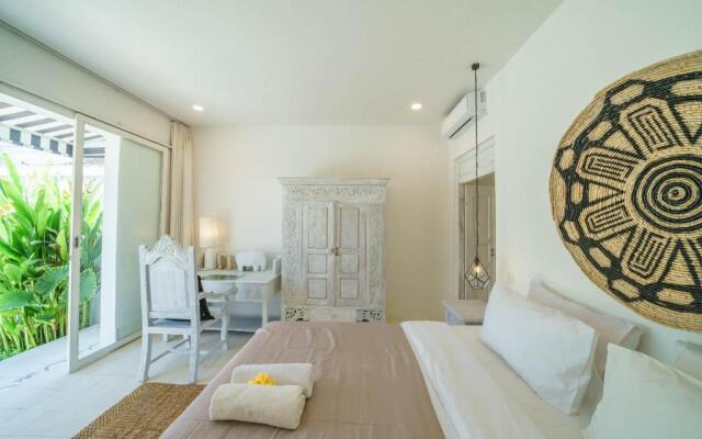 Villa Kelapa Putih - Spacious 4-bedroom Villa with pool PERFECT LOCATION