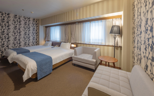 New Osaka Hotel – Guest Rooms – Osaka