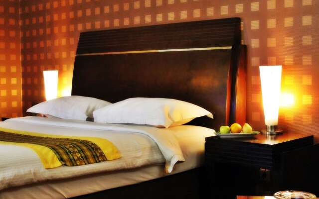 Grand Elite Hotel