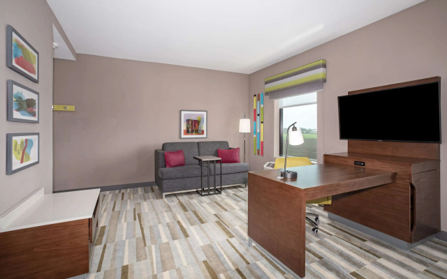 Hampton Inn & Suites Watsonville
