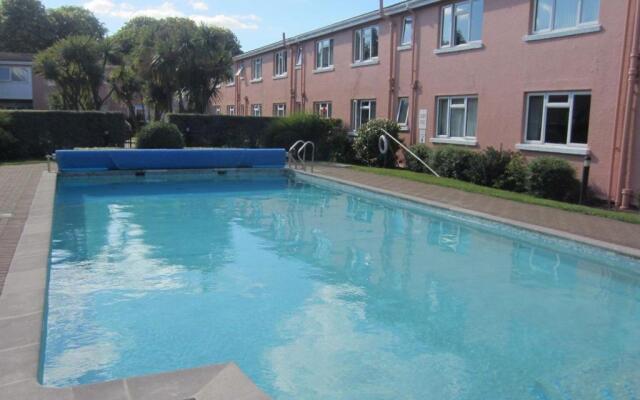 57 New Esplanade Court, Beach Close By Pool View