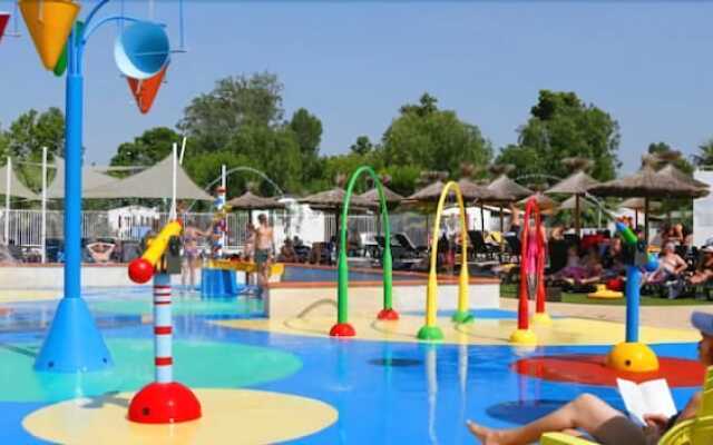 Lagrange Grand Bleu Vacances Camping Le Bosc