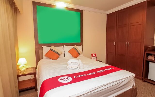 NIDA Rooms Silom Soi 12 Planet