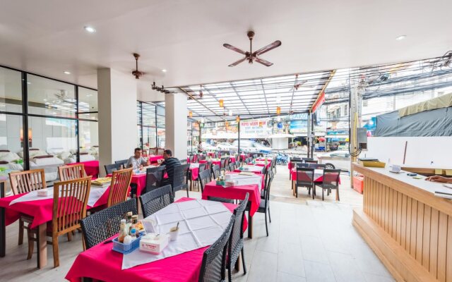 Rayaan 6 Guest House  Restaurant