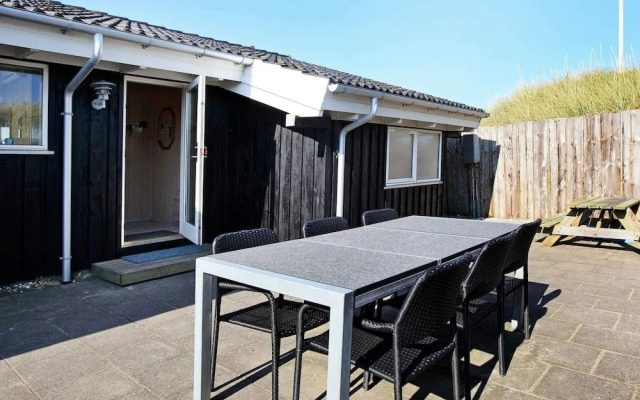 6 Person Holiday Home in Lokken-by Traum