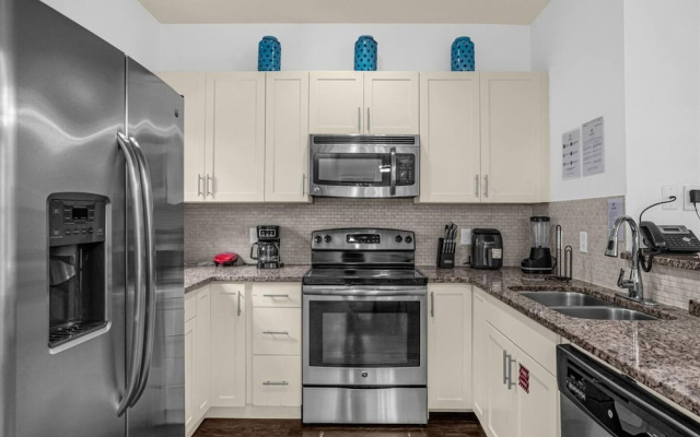 Thematic 4 bdr House Near Disney - 11-105lv